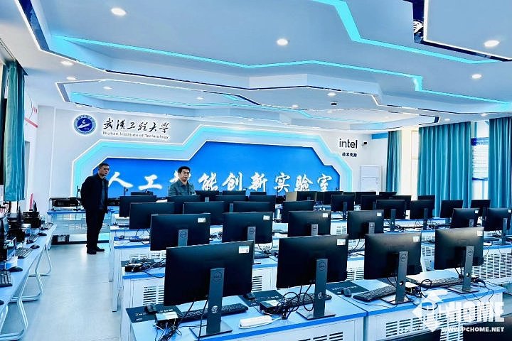 武汉工程大学与英特尔共同打造的人工智能创新实验室