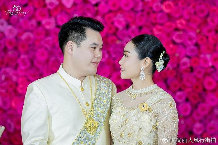 柬埔寨华人富商儿子大婚！洪森洪玛奈都来了，场面奢华新娘旺夫脸 - 17