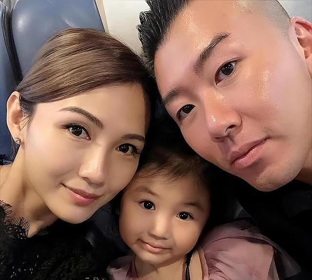 39岁香港女星陈乐榣未婚怀孕，与男友合影晒5月孕肚，离婚刚7个月 - 9