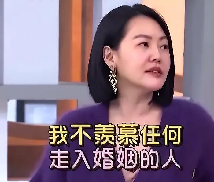 小S老公被偶遇带娃出游，同行女子并非小S，被质疑有私生女 - 26