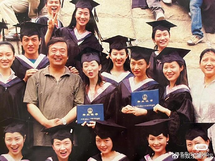 考古刘亦菲北电毕业照 ​​​ 这时候才19岁吧 美的像另一个维度的 - 9