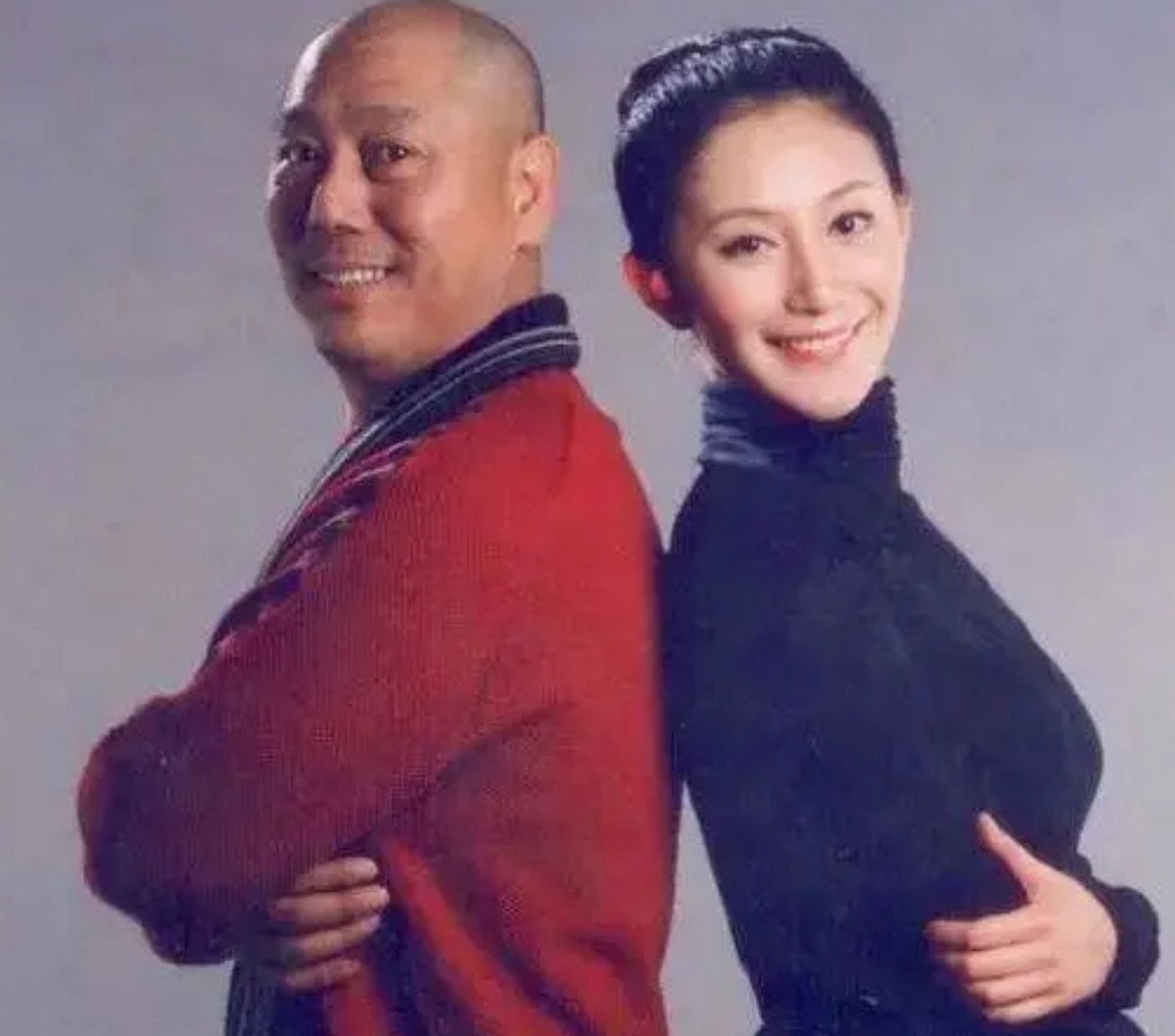 老戏骨史依弘排练京剧，49岁仍魅力十足，与李诚儒离婚后单身至今 - 6