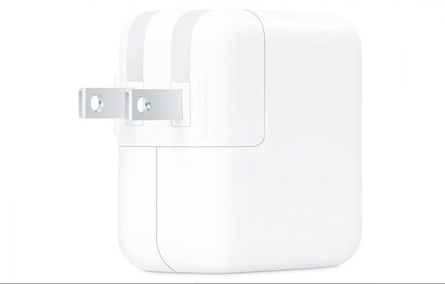 文档泄露：苹果将发布35W双TypeC充电器 - 1