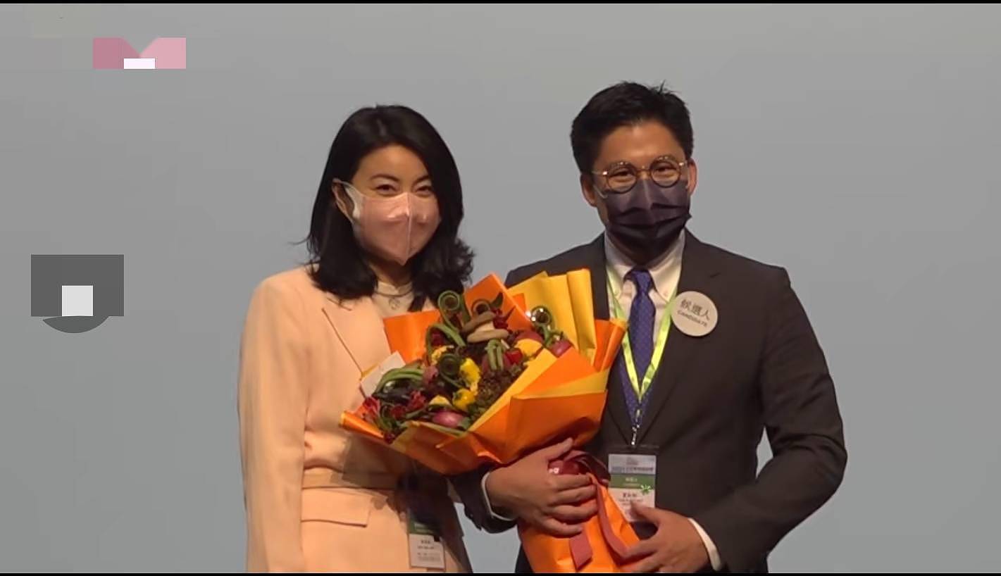 霍启刚当选香港议员，郭晶晶送“蔬菜花”祝贺，被老公赞美环保又好吃 - 1