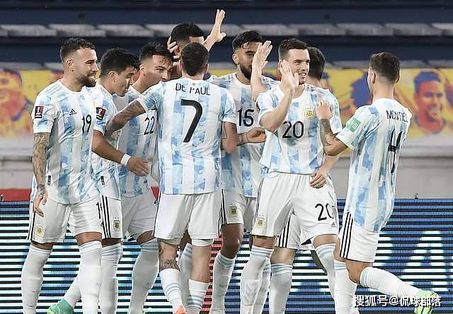 3-0！阿根廷踢疯了，创4大纪录，梅西追平苏亚雷斯，重返南美第一 - 1