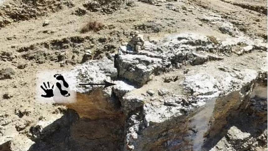 西藏地区惊现22万年前神秘手印脚印 是外星人的吗？ - 1