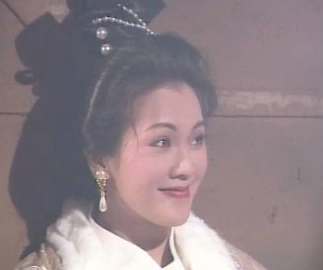 TVB的冷门女神，曾演数十个女神角色，嫁打工皇帝后退圈当阔太 - 4