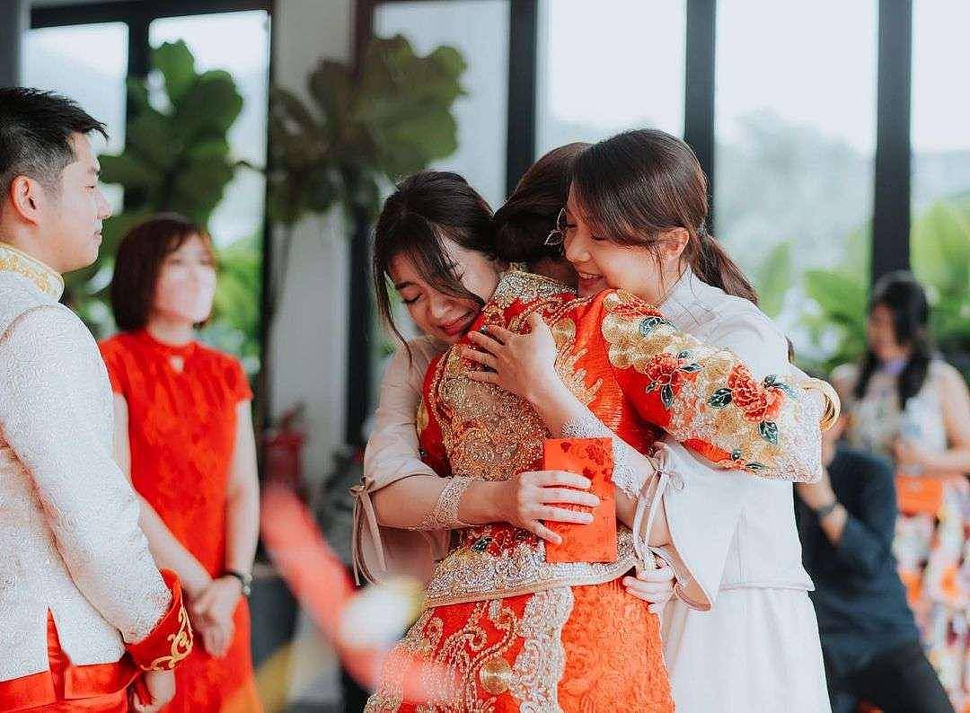 恭喜！TVB前女星姐姐风光出嫁，一家三姐妹都是美人胚子颜值高 - 6