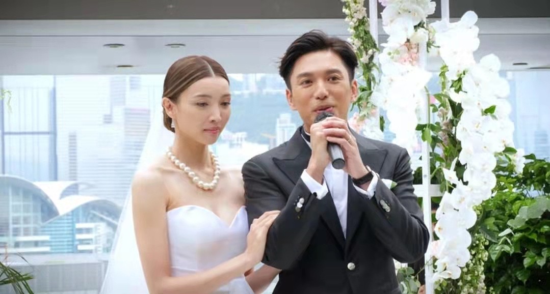 恭喜！陈法拉前夫薛世恒今日在半岛酒店正式完婚，新娘是圈外人 - 9