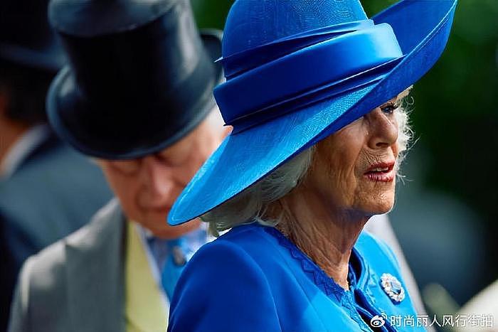 英王室赛马会第一天！卡米拉一身蓝色太风光，英国公主们都好惊艳 - 10