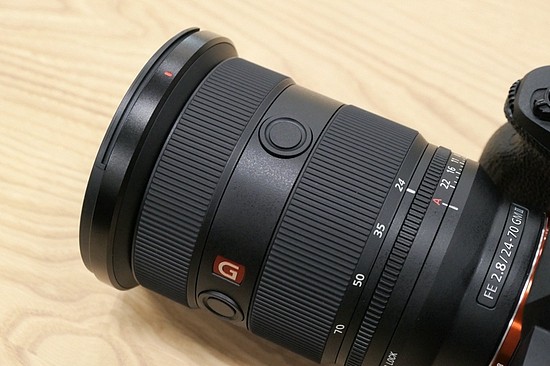 G大师变焦镜头新标准 索尼FE 24-70mm F2.8 GM II外观赏析 - 8