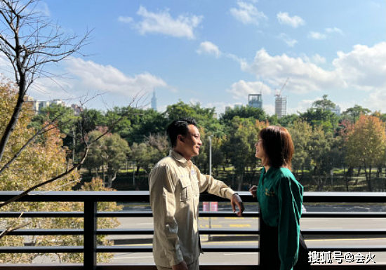 38岁女星曾沛慈官宣结婚！皮肤白笑容甜美，男方长相帅气是圈外人 - 3