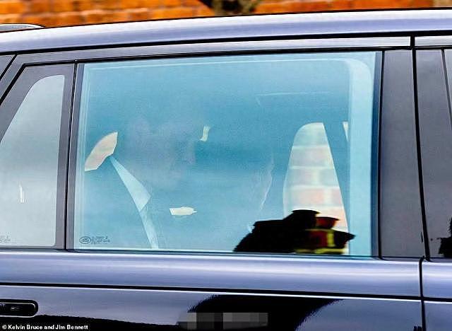 凯特王妃承认图片造假后与威廉同车零互动，此次王妃连镜头都不看 - 1