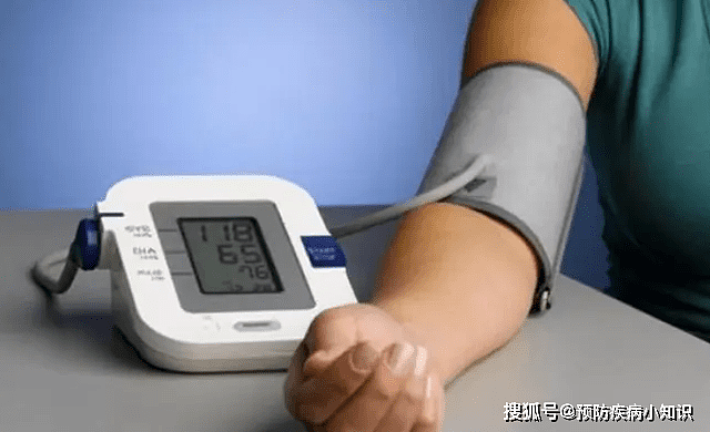 “新血压标准”已公布，不再是120/80mmHg，血压高患者建议自查下 - 1