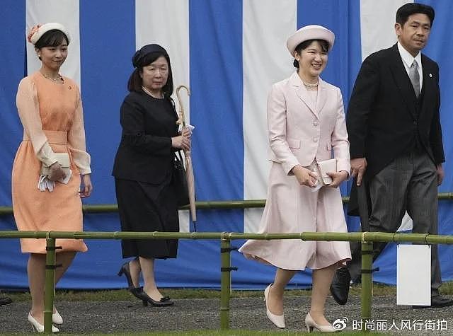 日本皇室出席游园会！雅子皇后蓝套装好美，爱子粉裙不输佳子公主 - 2