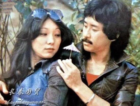 离婚28年后，林子祥和前妻合影照曝光，搂肩搭背十分亲密 - 2