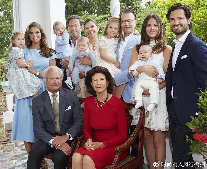 80岁瑞典王后访问墨西哥！穿橘子色礼裙身形纤细，满脸皱纹也优雅 - 2