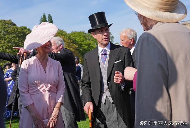 英国王室出席游园会好热闹！查尔斯也都来了，卡米拉穿白裙美翻了 - 10