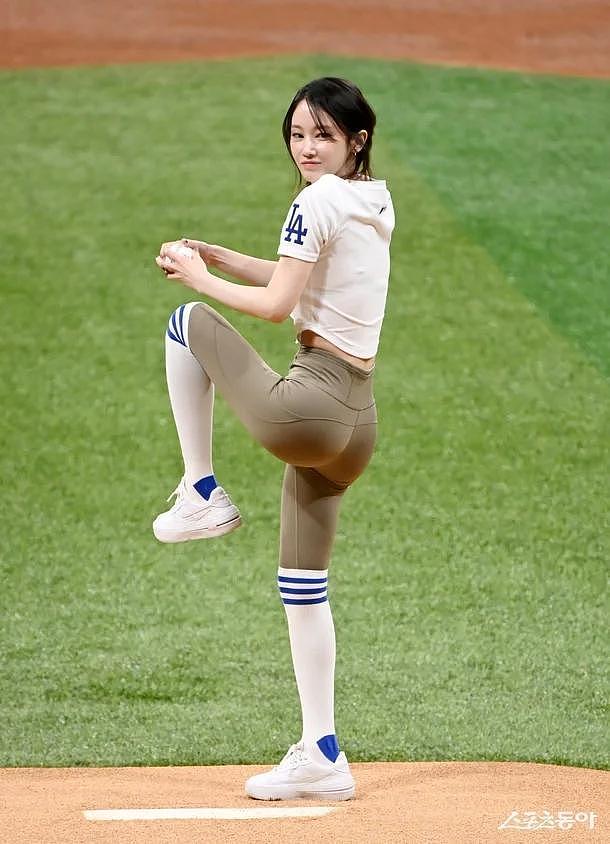 韩国知名女星，她被称赞为，拥有“被演技盖过风头的国宝级身材” - 2