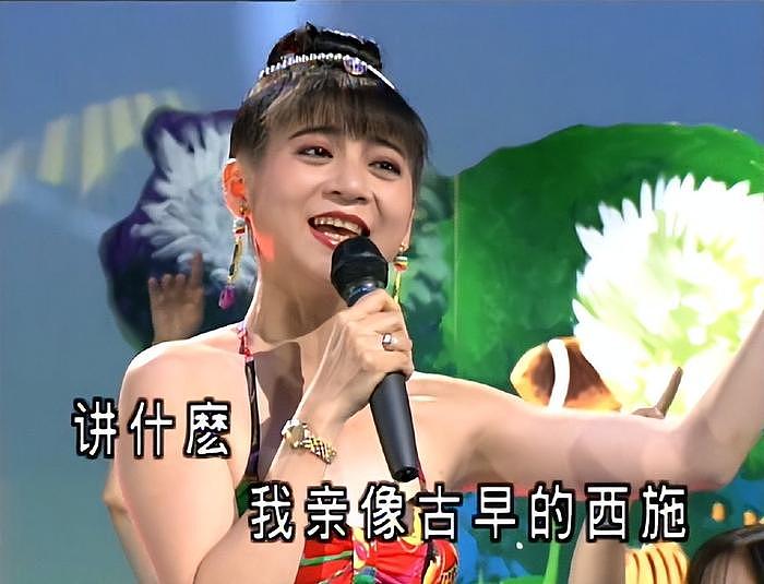 王彩桦跟大女儿在舞台上激吻了20秒，惹争议 - 11