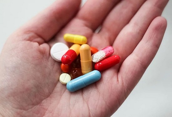 青霉素等抗生素是常见的过敏原 | 图源：pxfuel