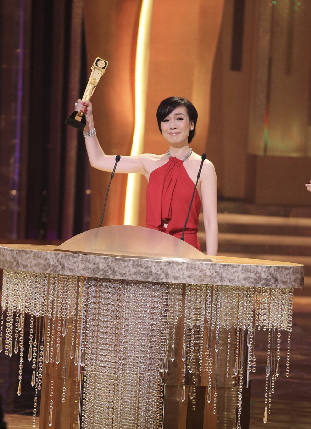 江美仪入选视后五强难掩兴奋，直言想拿奖，称愿签约TVB15年换奖 - 6