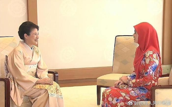 文莱王储夫妇访问日本！王妃红衣红头巾惊艳，雅子皇后穿和服接待 - 6