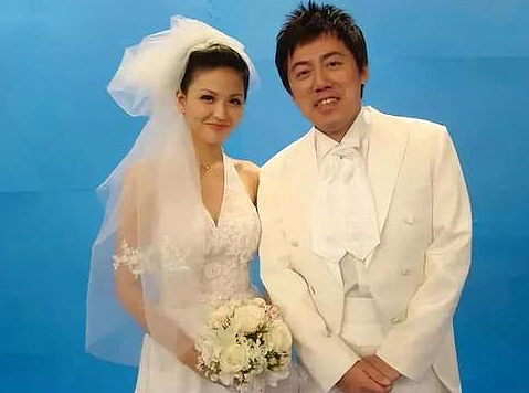 54岁歌手张宇将重返歌坛，年轻时情种一枚，妻子为他写歌150首却多次惨遭分手 - 13