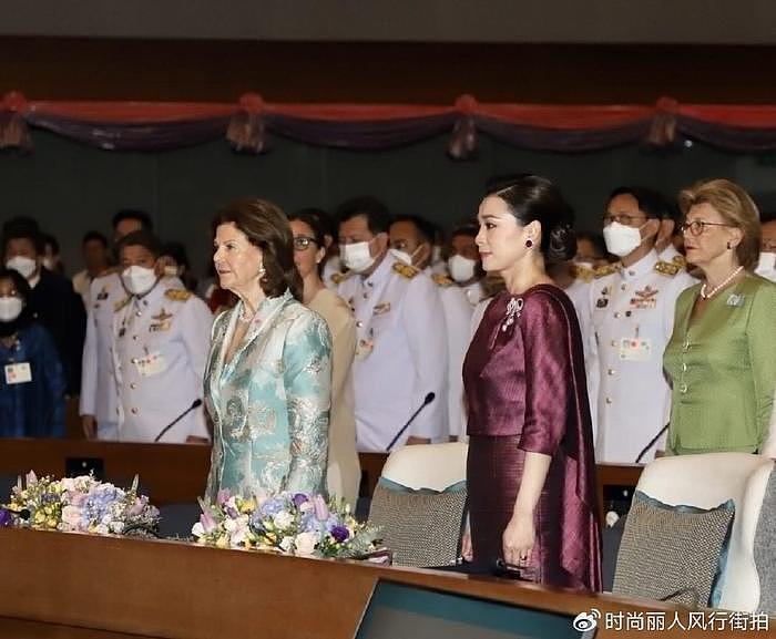 泰国王后这次好惊艳！和80岁瑞典王后同框亮相，她穿紫裙把人美到 - 3