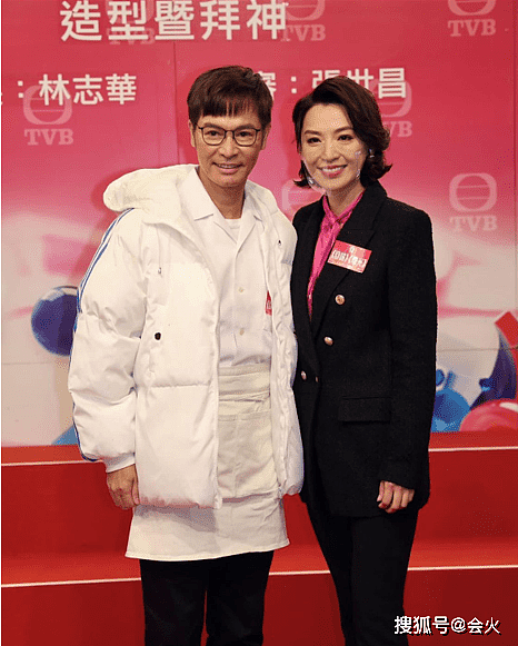 57岁TVB视帝郭晋安近况曝光！身材消瘦眼袋明显，戴眼镜凸显大眼睛 - 2