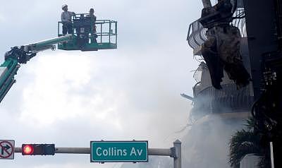 最新！美国佛州公寓坍塌已致5人死亡156失联 废墟着火阻碍救援