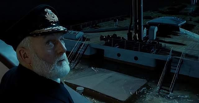 泰坦尼克号船长饰演者去世，演红指环王国王，解说过美丽中国 - 3