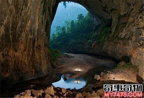 世界上最恐怖的地方 印尼爪哇谷洞被吸入洞里一直到死去