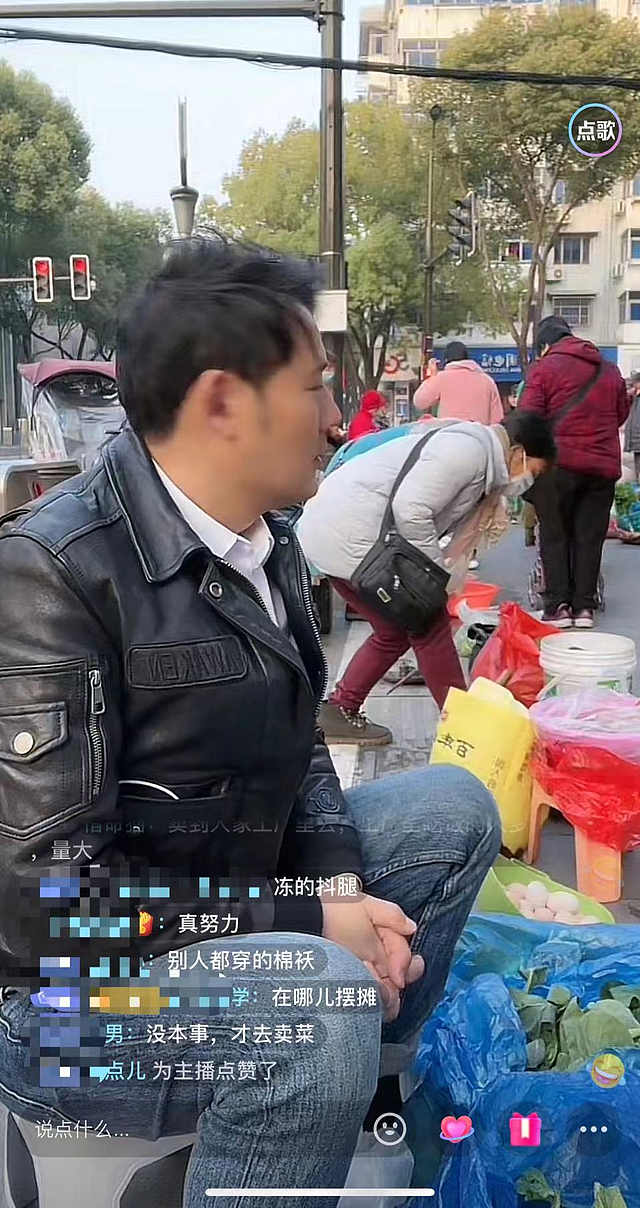 演员徐海为无戏拍回农村，6点摆地摊吆喝卖菜，天冷冻得直搓手 - 3