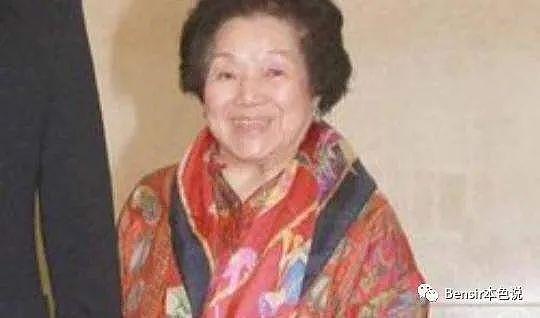 女性进步血泪史：家和万事兴，霍家四代女主人诠释豪门崛起的秘密 - 12