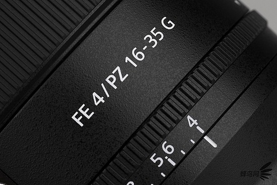索尼FE PZ 16-35mm F4 G镜头型号标识