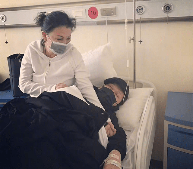 刘维宣布暂退娱乐圈，母亲癌症复发病情危险，圈内好友施以援手 - 20