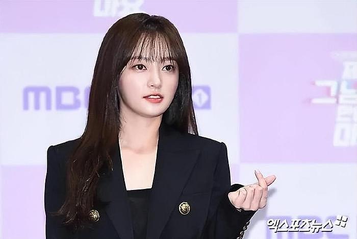 韩国知名女星，否认校园暴力，她更改艺名的原因，被韩网友关注 - 5