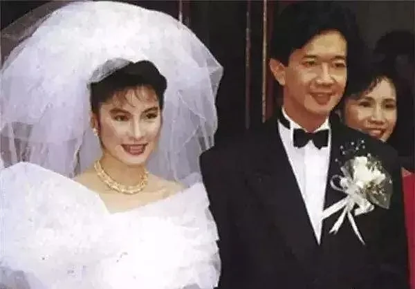59岁杨紫琼被求婚十次，至今未与75岁总裁男友结婚 - 9