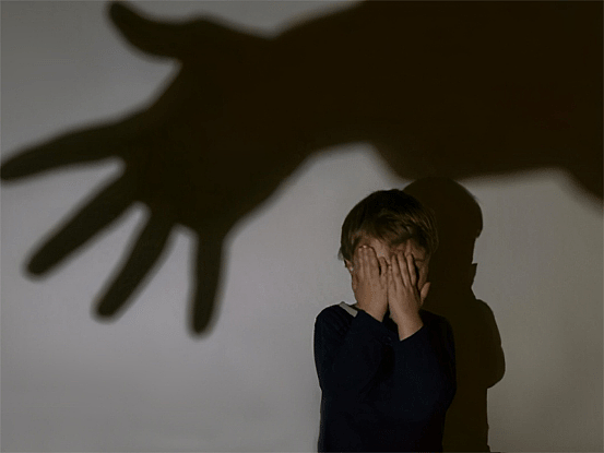 情感忽视、家庭暴力等童年不幸经历对人的影响有多大？ - 5