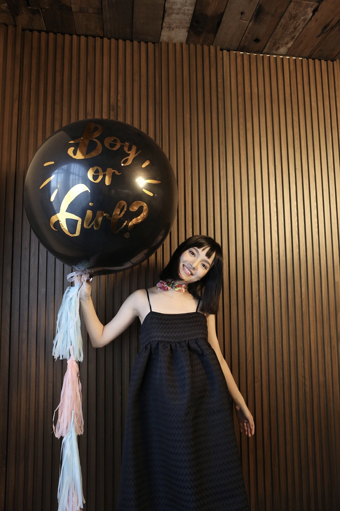 前TVB艺人陈嘉宝第三胎生女，丈夫开香槟庆祝，四年生了三个女儿 - 5