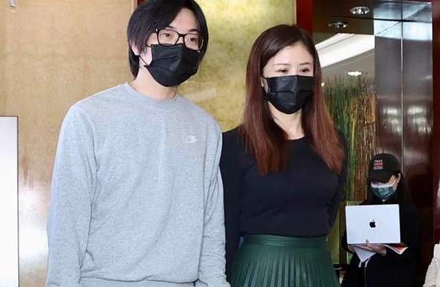 35岁导演曝涉毒侵犯女性！开记者会称遭勒索500万，妻子全程陪同 - 3