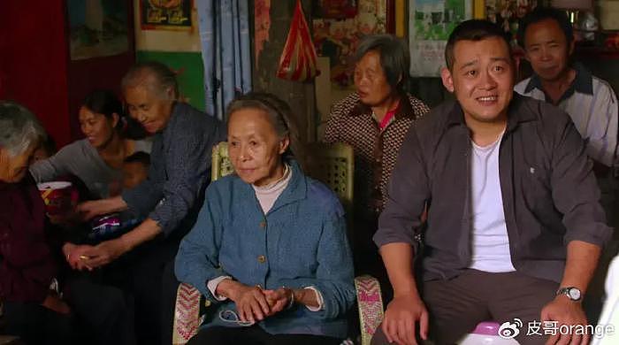 台湾的张艾嘉，在内地拍了一部“迁坟”的电影，治好了我的精神内耗 - 36