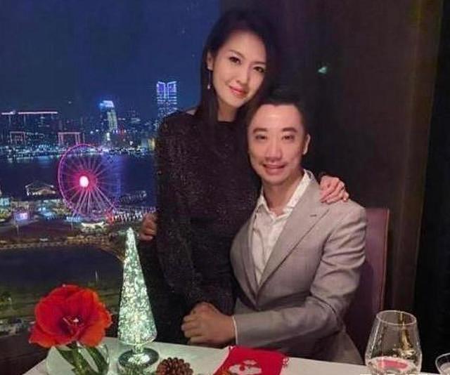35岁港姐陈庭欣做瑜伽，腰间被勒出一圈肉，与富豪男友已交往4年 - 10