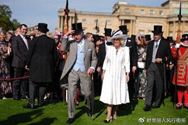 英国王室出席游园会好热闹！查尔斯也都来了，卡米拉穿白裙美翻了 - 1