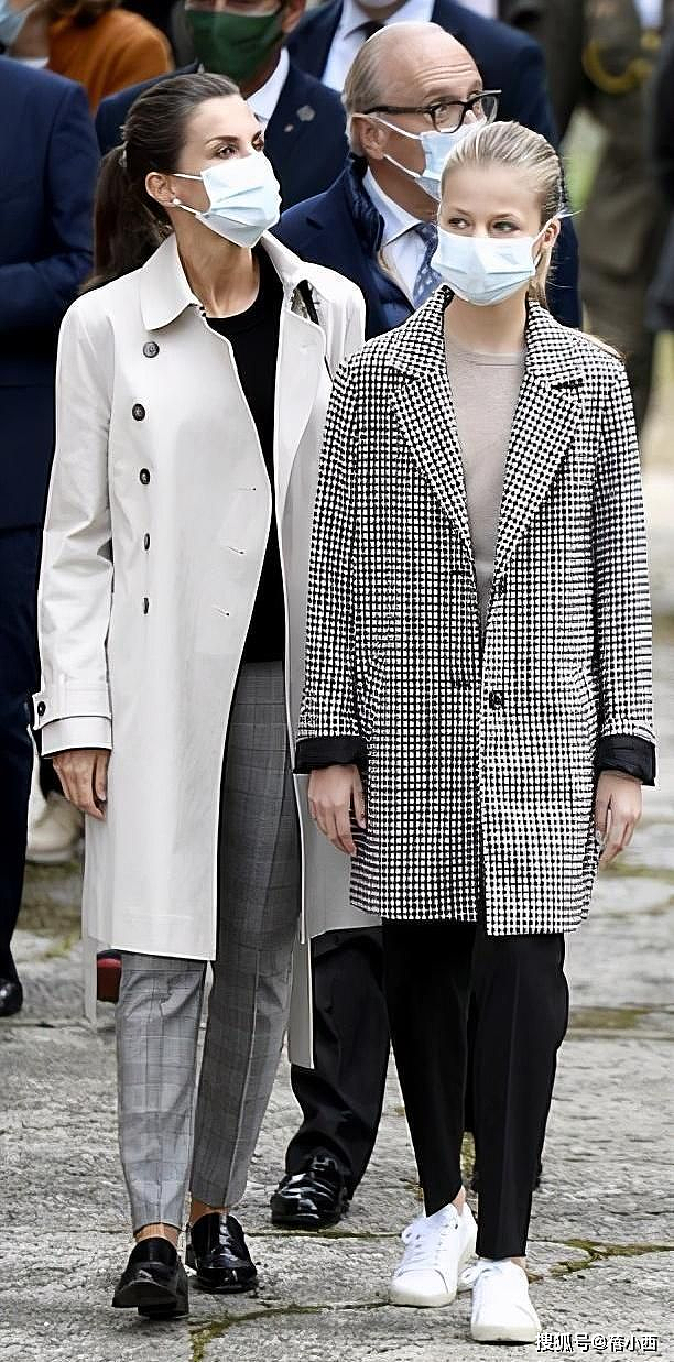 真正的贵族穿衣真简约，看西班牙公主莱昂诺尔就明白，低调却大气 - 6