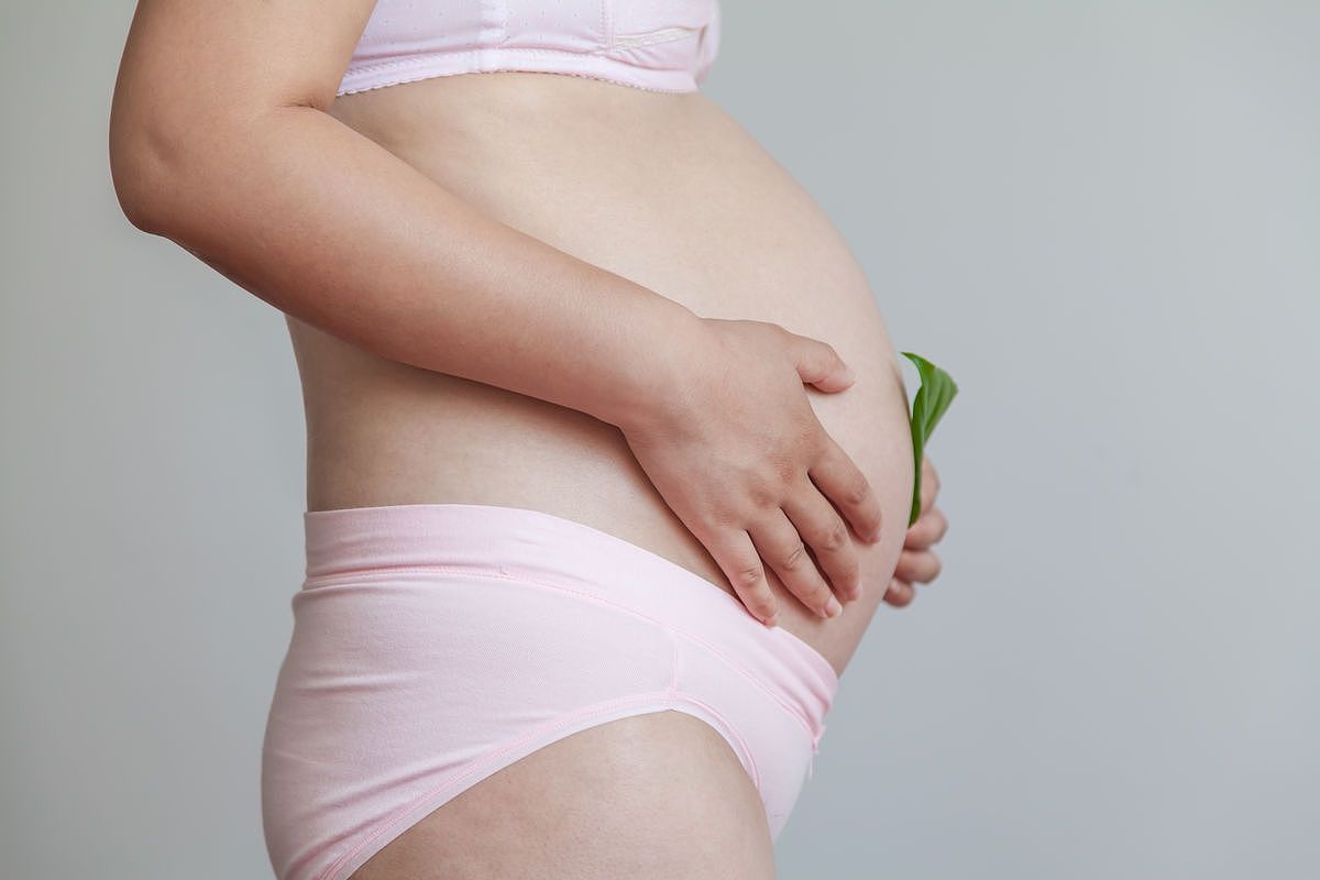 怀孕时想要肚子“白净”，不长妊娠纹也不留色素，需改掉三个习惯 - 6