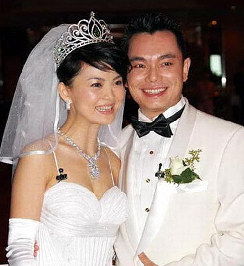 李湘第二段婚姻宣告失败，回顾其过往情史，“恋爱脑”或成主因 - 25