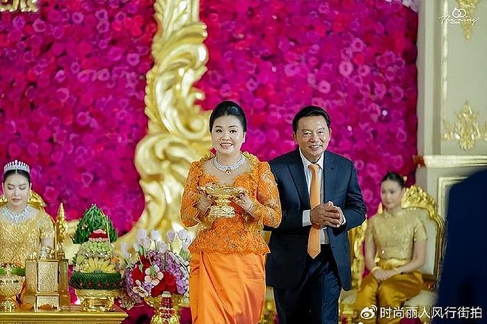 柬埔寨华人富商儿子大婚！洪森洪玛奈都来了，场面奢华新娘旺夫脸 - 12