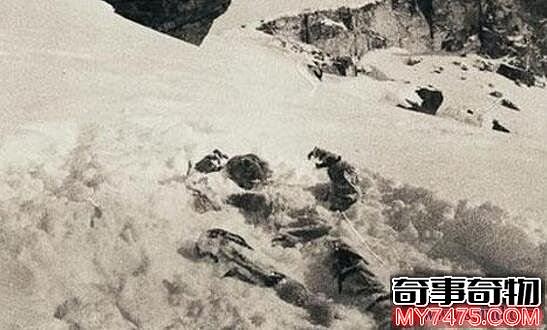 乌拉尔山神秘死亡事件 探险学生死于未知极端力量